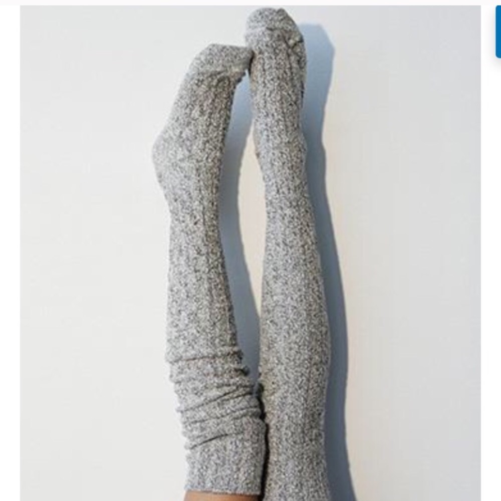 Cable Knit Thigh High socks - Picture 3 of 8