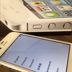 ❌SOLD❌ Factory Unlocked Apple iPhone 4