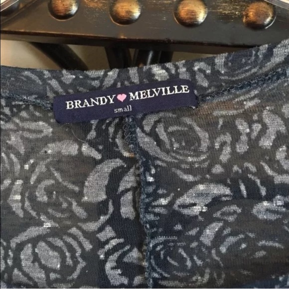 🚫SOLD🚫Brandy Melville blue floral top small S - Picture 3 of 3