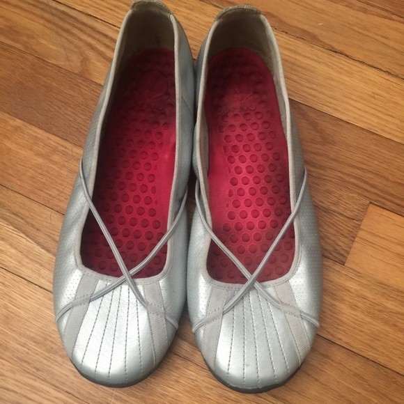 Silver flats size 10