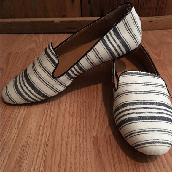 Striped flats