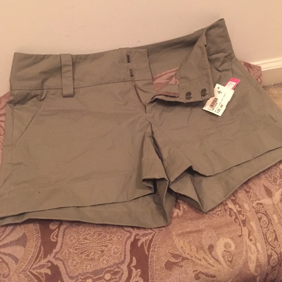 Alice + Olivia Green Cady Cuff Short