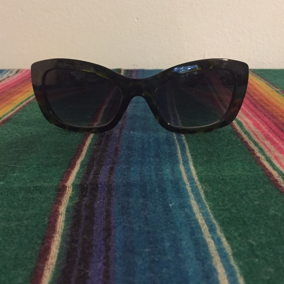 *Cosmic Cat-Eye Sunnies*