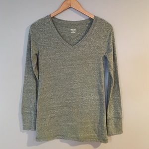 Heathered Green L/S Tee.