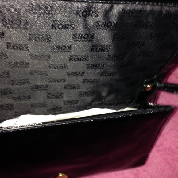 Authentic Michael Kors - Picture 3 of 4