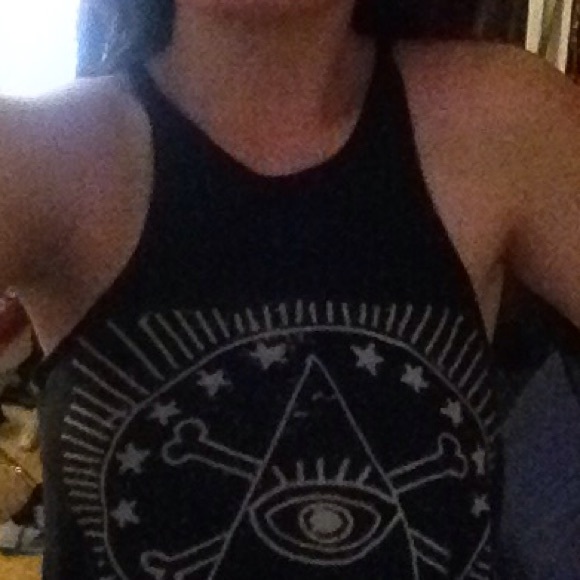 ON HOLD ** Vans skater tee