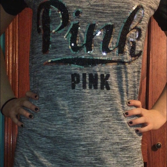 SOLD ‼️PINK gray V-Neck Tee - Picture 2 of 3