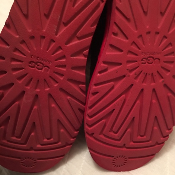 Ruby red sequin Uggs - Picture 3 of 4