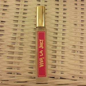 Roll on Juicy Couture (viva la juicy) perfume