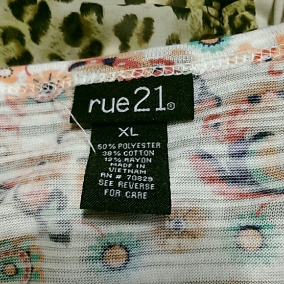 Pretty printed shirt - Picture 2 of 2