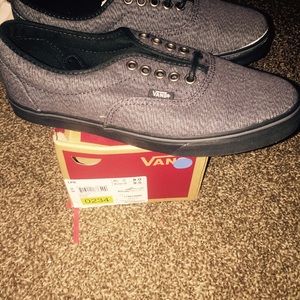 Vans shoes nice design, brand new