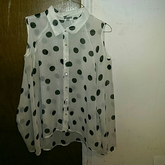 Polka dots open shoulder shirts - Picture 1 of 2