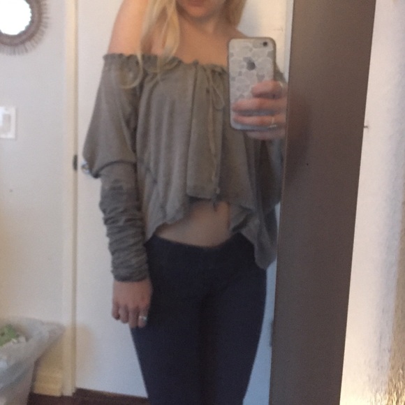 vintage light grey top