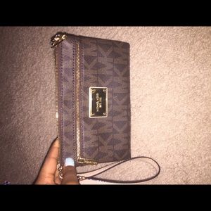 Michael korhs wrislet