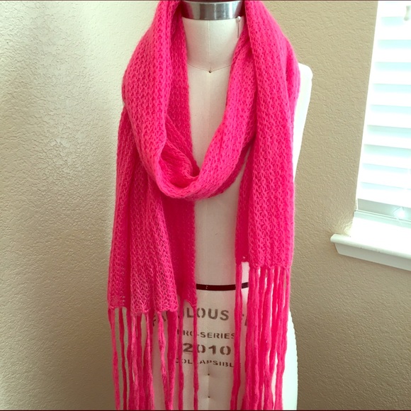 💖Banana Republic💖 Pink 60" Scarf with fringe💖