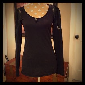 Super cute!! Free People black top