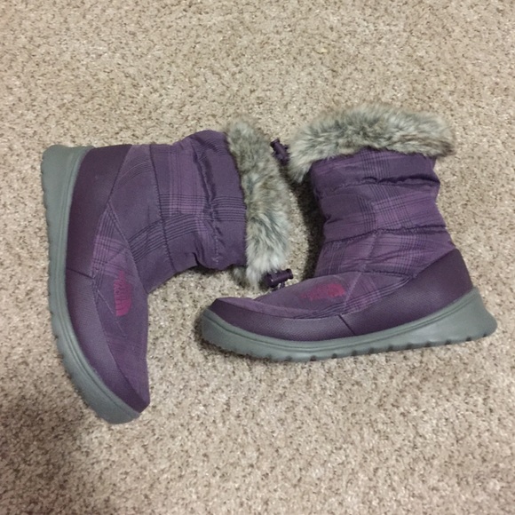 Purple THE NORTH FACE snow boots