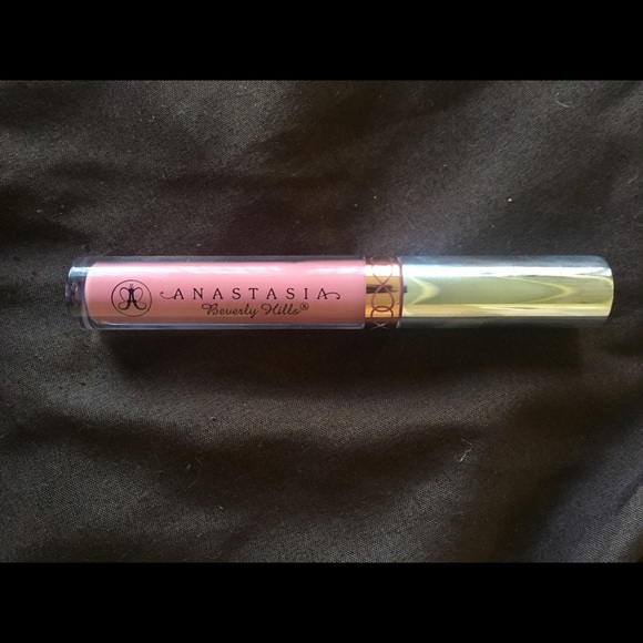 SOLD Anastasia "Lovely" Liquid Lipstick - Picture 2 of 3
