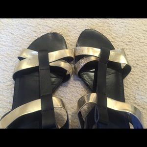 Gold and black sandals size10