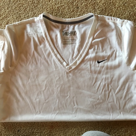 Nike dri fit tee size lg