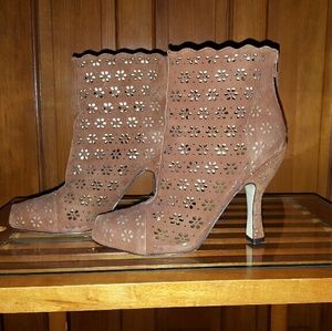 Size 8 Hale Bob suede heeled boots