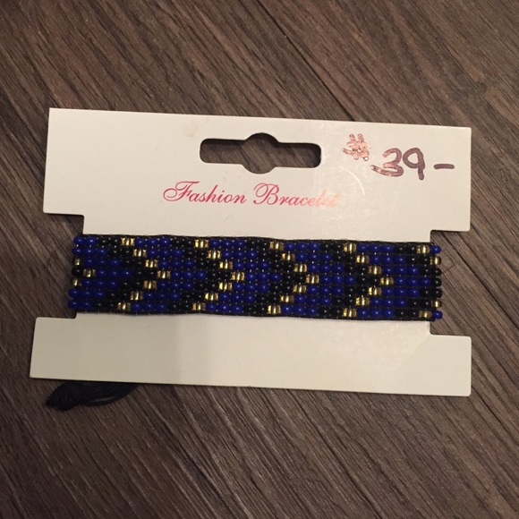 Beaded adjustable bracelet