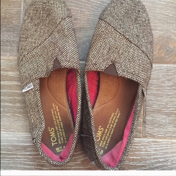 Brown tweed toms!