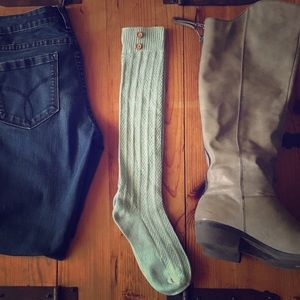 *Closet Closing 9/18* Seafoam buttons boot socks