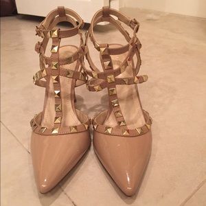 Valentino lookalike BCBG heels size 8