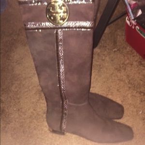 Tory burch boots