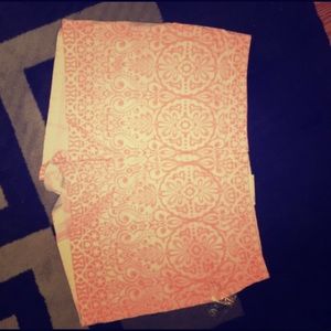 Salmon & white pattern shorts!