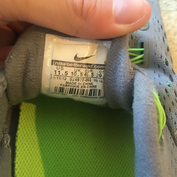 Size 11.5 women/men 9.5 Nike shoe! - Picture 3 of 3