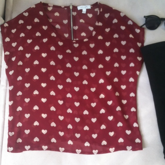maroon heart print chiffon top - Picture 1 of 3