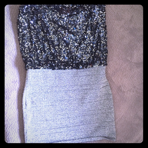 Form fitting two-toned strapless dress