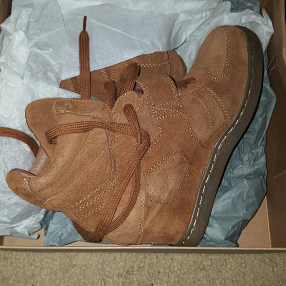 Wedges - Picture 2 of 4