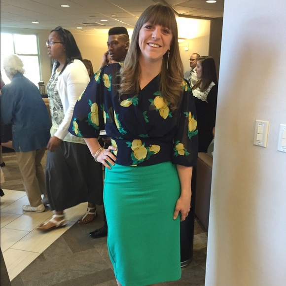 Meet your Posher, Dana, Refugee Helper - Picture 2 of 4