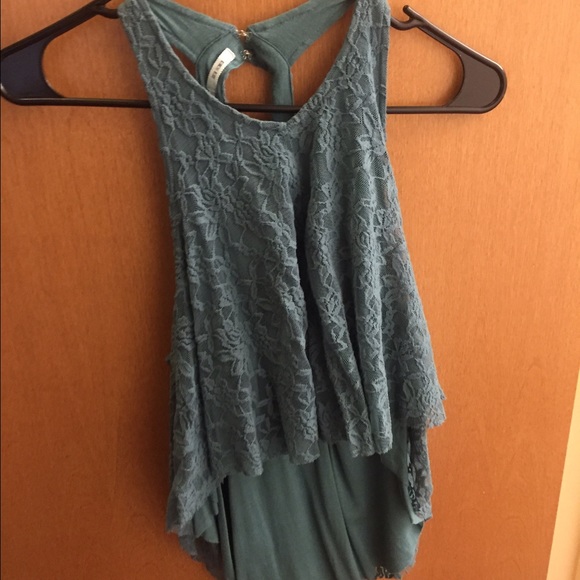 URBAN OUTFITTERS high n low tank to the neck