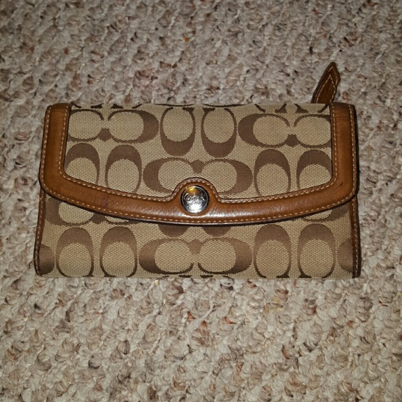 Coach wallet