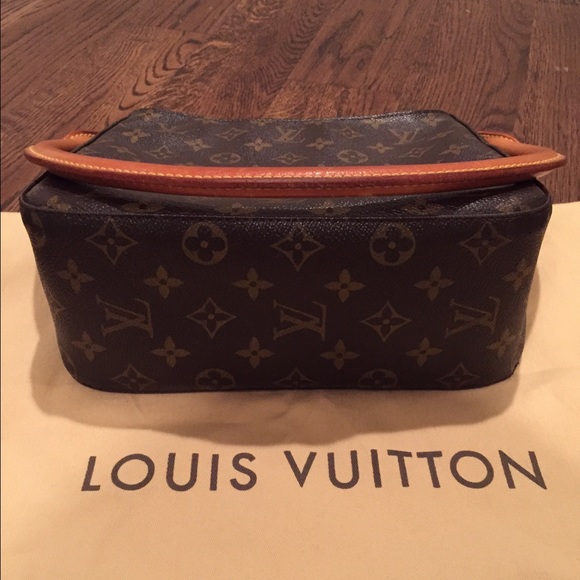 FLASH SALE 🔥 Louis Vuitton Looping monogram - Picture 2 of 4