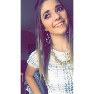 Meet your Posher, Hannah