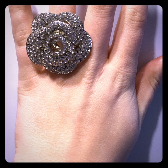 Rose shaped ring