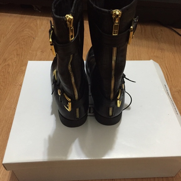 Steve Madden boots