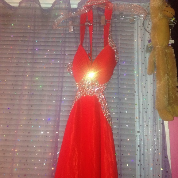 NEVER WORN Red Sequins Prom Dress