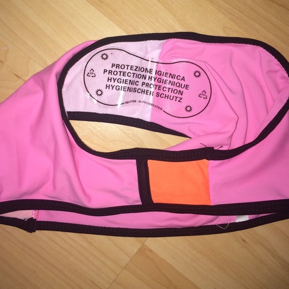 Triangle bikini - Picture 4 of 4