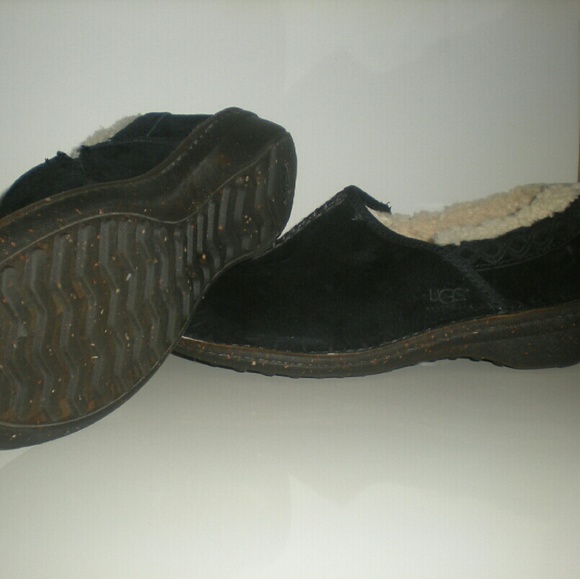 UGG Shoes - ❌❌ N/A ❌❌ UGGS AUTHENTIC LOAFERS SHOES - SIZE 9