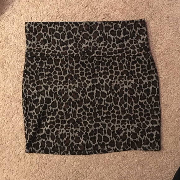 Leopard print mini skirt