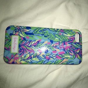 This is a Lilly Pulitzer iPhone  5/s Case