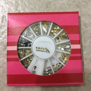 Nail Studs and Decorations