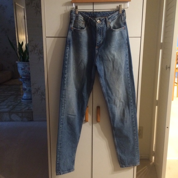 H&M Mom Jeans