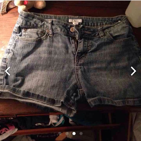 Jean shorts - Picture 3 of 4